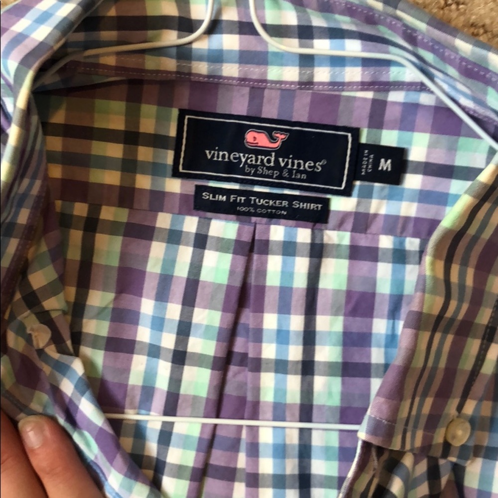 Vineyard vines plaid slim fit tucker shirt, medium - Picture 3 of 3
